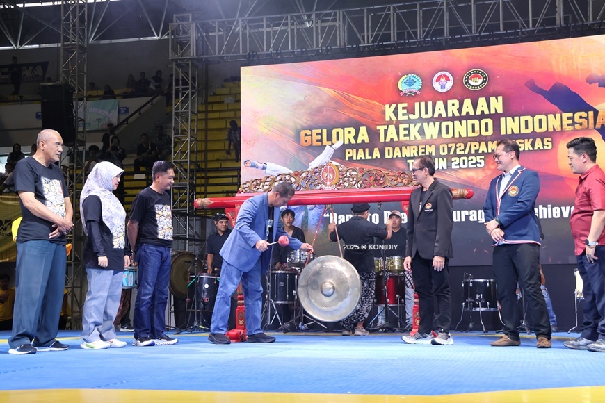 2.500 PESERTA IKUTI KEJUARAAN TAEKWONDO PIALA DANREM 072/PAMUNGKAS